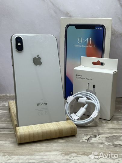 iPhone X, 64 ГБ