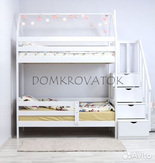Кровать двухърусная с лестницей-комодом