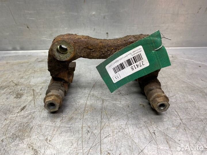 Скоба суппорта заднего левого Volkswagen Bora