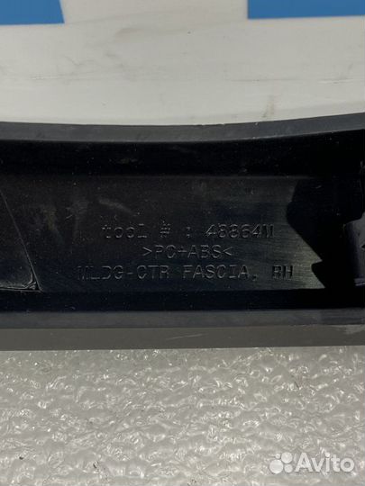 Накладка панели передняя LADA Largus