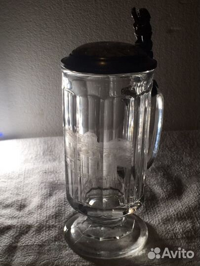 Пивная кружка большая чертик и музыкант