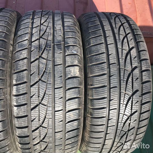 Hankook Winter I'Cept Evo 235/55 R17