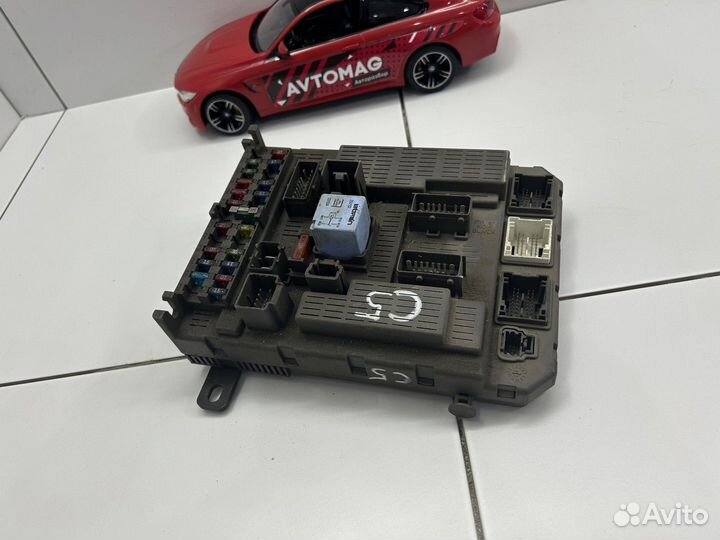 Блок предохранителей (Citroen C5)