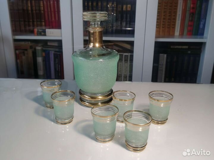 Штоф и рюмки СССР