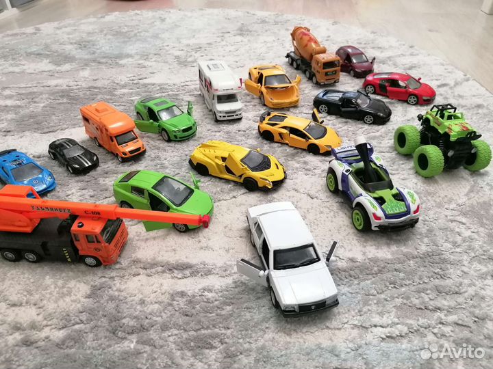 Машинки пакетом 17шт
