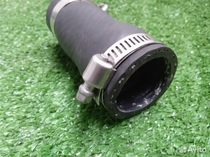 Патрубок (мото) Yamaha YZF R1