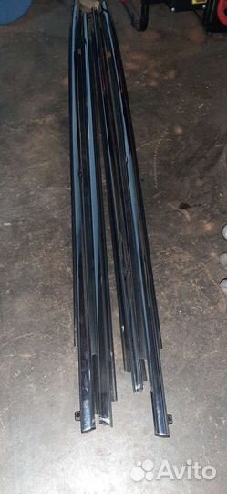 Молдинг двери Rav4