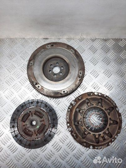 Комплект сцепления Toyota Yaris хэтчбэк 3 дв. 1.3