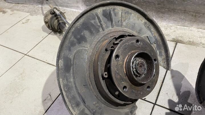 Поворотные кулаки в сборе BMW 7 series E38 long