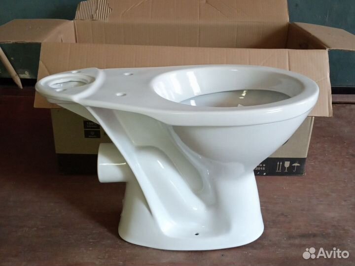 Унитаз новый без бачка