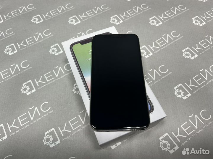 iPhone X Silver 64Gb
