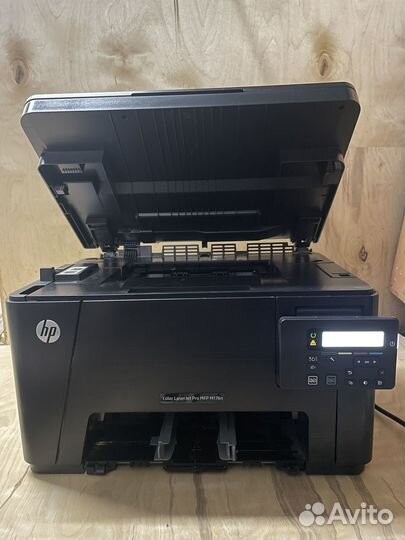 Цветной лазерный принтер HP MFP M176n
