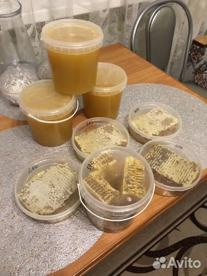 Свежий мед и соты 2023года