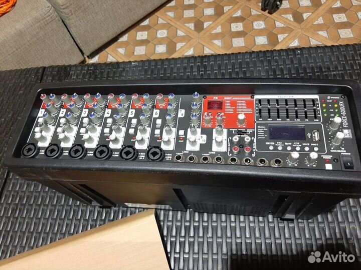 Профессиональная музыкальная радио аппаратура