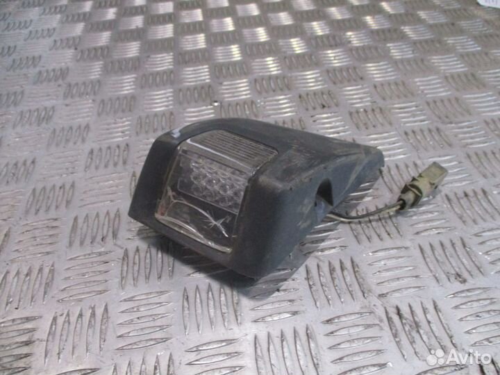 Повторитель поворота правый (в сборе с корпусом )