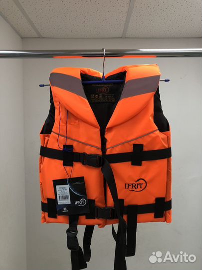 Новые спасательные жилеты