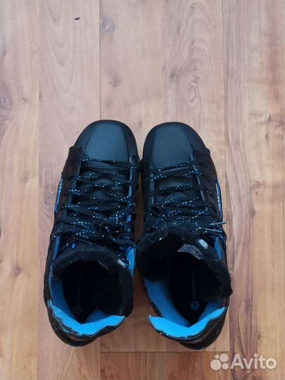 Коньки хоккейные