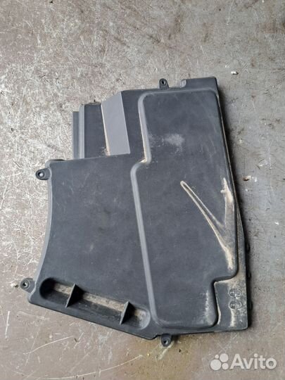 Крышка блока предохранителей BMW E60