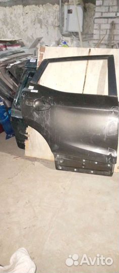 Nissan Qashqai 2 j11 задняя правая дверь