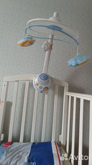 Мобиль на кроватку с проектором chicco