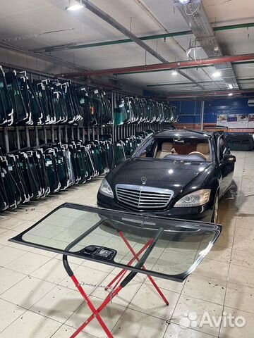 Лобовое стекло Mercedes w221