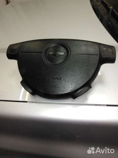 Chevrolet lacetti. Падушка. Безопасности