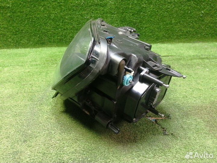 Фара левая Volkswagen Touareg