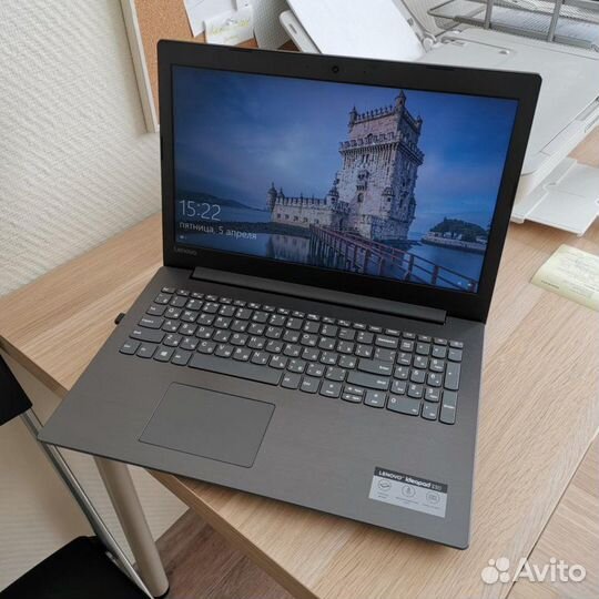 Почти новый Игровой Lenovo (DDR4, SSD, Full HD)