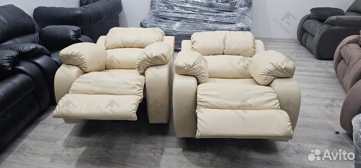 Кресло Реклайнер для педикюра в экокоже