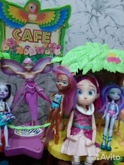 Набор кафе и куклы Энчантималс