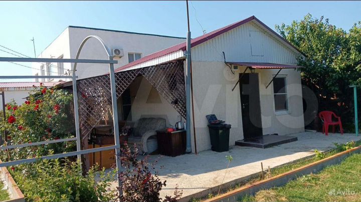 Дом 35 м² на участке 2 сот.