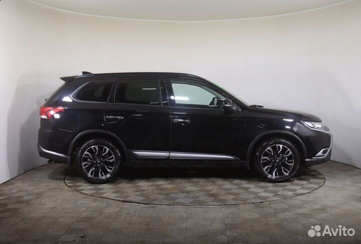 Mitsubishi Outlander 2.4 CVT, 2021, 54 594 км