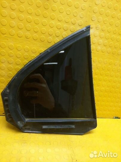 Стекло боковое заднее левое Mitsubishi Lancer