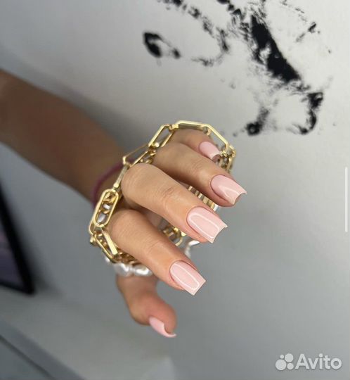 Мастер маникюра и педикюра