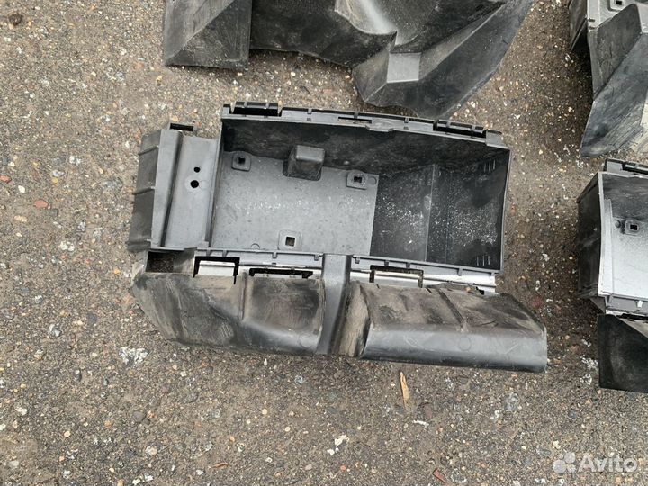 Volvo xc90 кронштейн заднего бампера