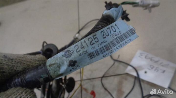 Проводка подкапотная (жгут) Nissan Cube Z10 1998