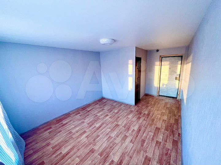 Квартира-студия, 100 м², 1/1 эт.