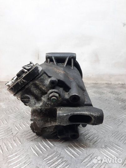 Компрессор кондиционера Opel Astra 1.6 A16XER 2011