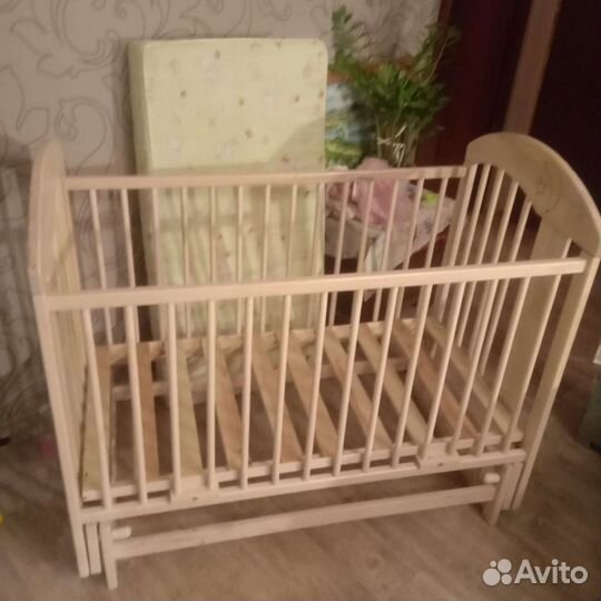 Кровать-маятник