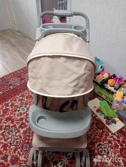 Прогулочная коляска