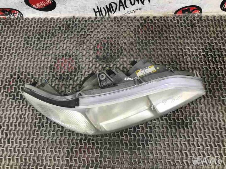 Фара правая Honda Accord