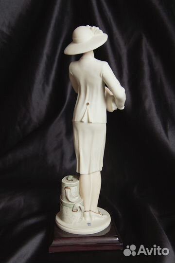 Статуэтка Florence Armani Мейбл Италия