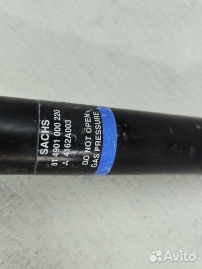 Амортизатор подвески Mitsubishi Colt 2012