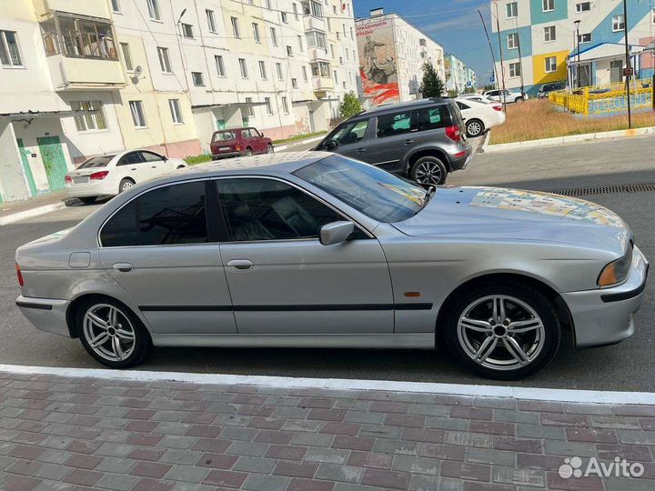 BMW 5 серия 2.2 МТ, 2001, 272 381 км