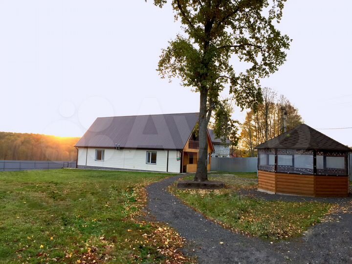 Коттедж 130 м² на участке 15 сот.