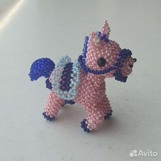 Лошадь игрушка из бисера