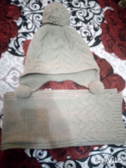 Шапка женская и шарф