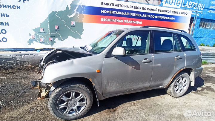 Стекло двери переднее левое Vortex Tingo