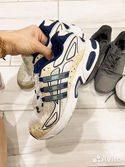 Кроссовки пакетом 38 размер