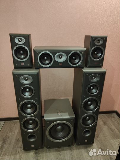 Акустические колонки JBL